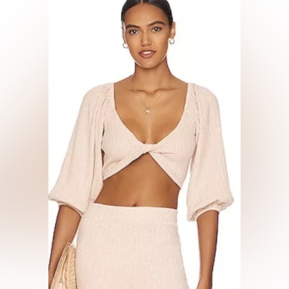 NWT L Space  ‘Jemma’ Crop Top Small Sand Beige Twist Front - Picture 1 of 7